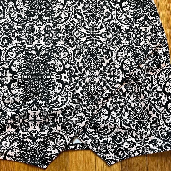 Baroque Pattern Dress - Picture 2 of 3